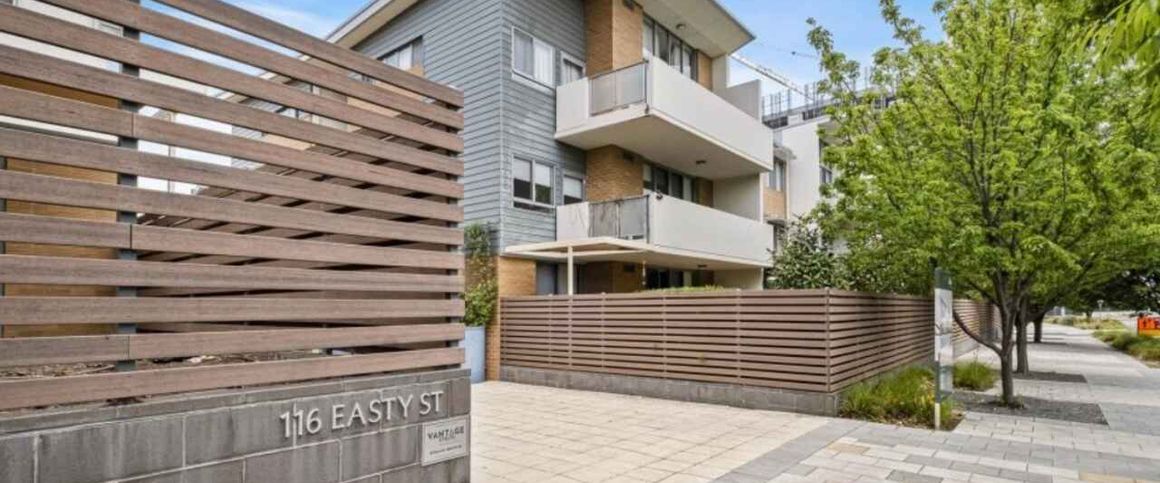 One Bedroom Apartment In Prime Location - Photo 1