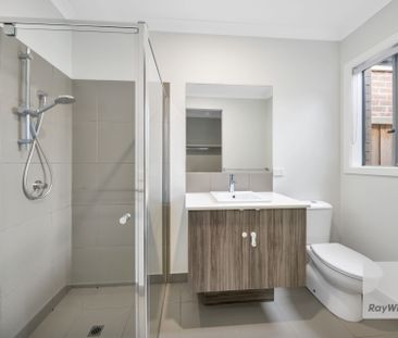 Modern Family Living in a Quiet, Friendly Location - Photo 4