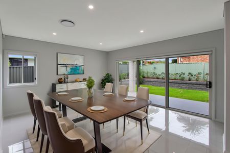 Brand New And Specious Family Home - Photo 2
