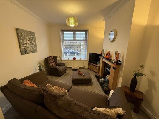 2 bedroom terraced house to rent - Photo 1