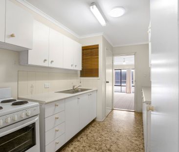 Neat and Tidy Apartment in Beachside Complex - Photo 5