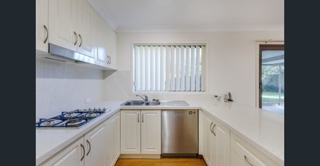 Family Home in quiet Cul De Sac - Photo 4