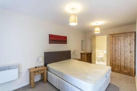 2 bedroom apartment to rent - Photo 4