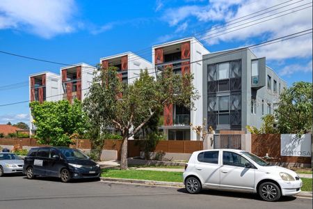 102/26 Cairds Avenue - Photo 3