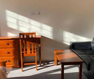 Ensuite room on Union Street, North Dunedin - Photo 1