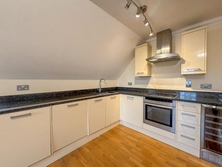 2 bedroom apartment to rent - Photo 4