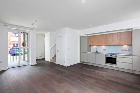3 bedroom terraced house to rent - Photo 4