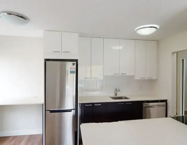 2040 York | 2040 York Ave, Vancouver - Photo 1