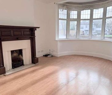 Surbiton, Surrey, KT5 - Photo 1