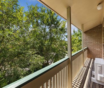 Spacious Family home - Photo 3