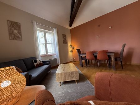 Location Appartement 2 pièces 53m² SAUMUR 49400 - Photo 2