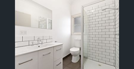 Modern Vintage Charm - Photo 4