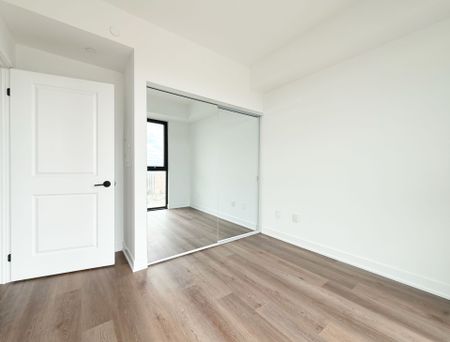 For Lease - 2075 Lakeshore Road Unit# 1610, Burlington, Ontario - Photo 2