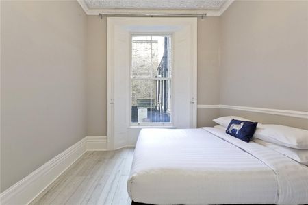 2 bedroom flat in Bayswater - Photo 5