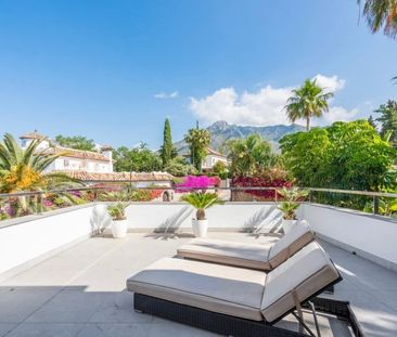 Nagüeles, Marbella Golden Mile, Marbella, Andalusia 29602 - Photo 1