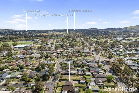 Renovated Beautiful Home! - Photo 5