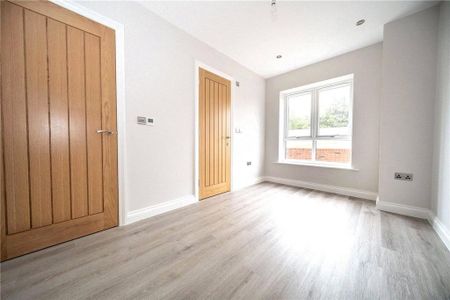 5 bedroom detached house to rent - Photo 5