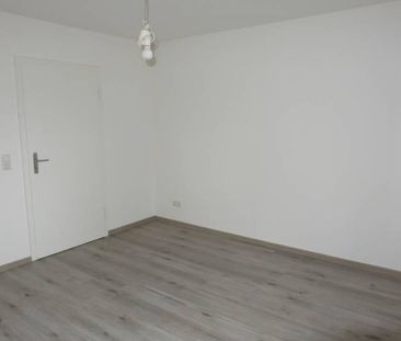 Trier-Heiligkreuz, renovierte 4 ZKB mit Loggia ab 1.3.26 zu vermieten. - Photo 6