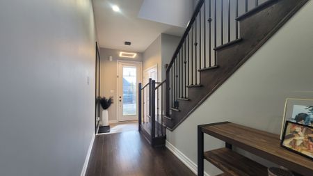 For Lease - 1319 Chee Chee Landing, Milton, Ontario - Photo 2