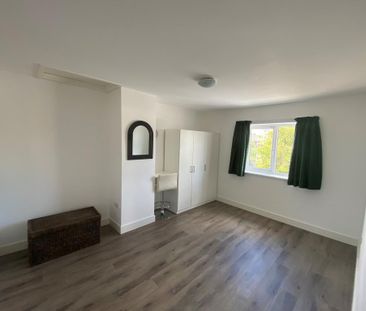1 bedroom maisonette to rent - Photo 3
