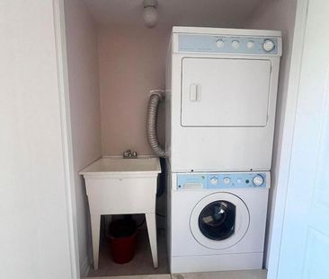 For Lease - 27 Frost King Lane, Toronto, Ontario - Photo 4