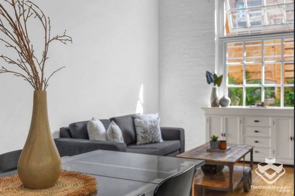 Charming Split Level Woolstore for Rent - Photo 1