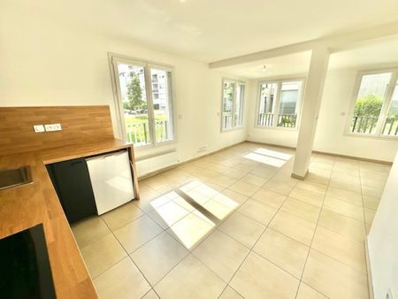LUMINUEUX ET CHARMANT T1 DE 38.80M² EN REZ-DE-CHAUSSÉ DONNANT SUR COURS - RUE COLONEL ARNAUD BELTRAM - Photo 4