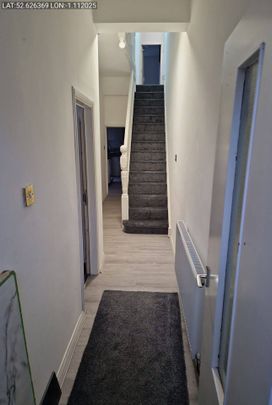Evington Road (6 bed) - Photo 1
