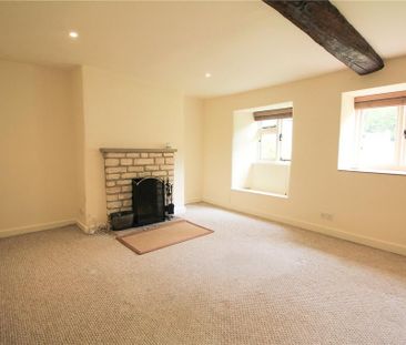 2 bedroom end of terrace house to rent - Photo 2