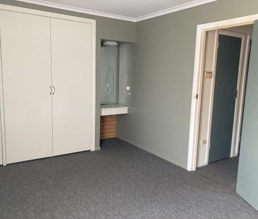 Centrally Located! - Photo 6