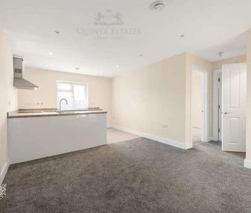 Flat B, - Ongar Road, Brentwood, CM15 - Photo 2