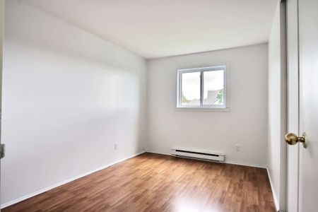 201 · 2e étage - Photo 4