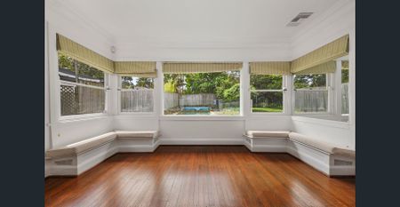 Spacious Family Home in a Convenient Location - Photo 2