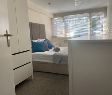 Jessop Road Room 4 - Photo 5