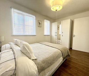 1 Bedroom Apartment - Purpose Built To Let - Photo 1