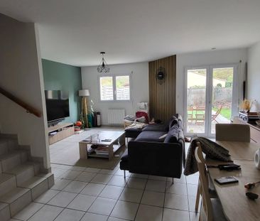 Location Maison 4 pièces 89 m2 à Saint-Jean-d'Illac - Photo 2