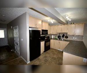 3 Bed 2.5 Bath Duplex Southfort Fort Saskatchewan - Photo 1
