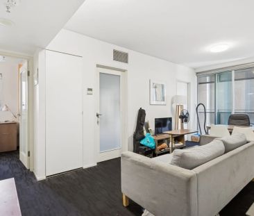 Furnished Room for Rent – Prime Location Opposite University – Avai... - Photo 5