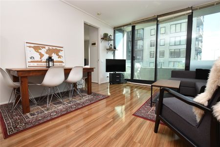 57/83 Whiteman Street - Photo 3