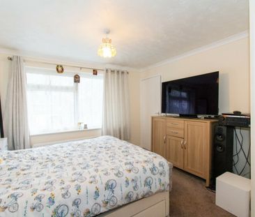 4 Bed Detached House Egdon Drive - Photo 6