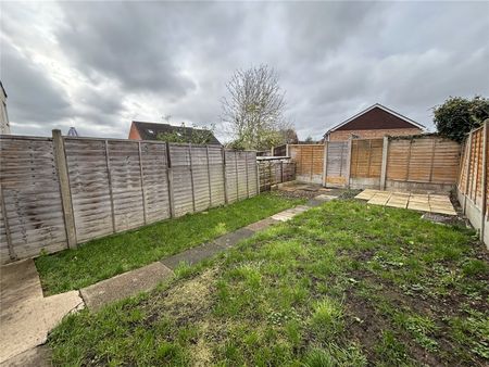 York Road, Aldershot, Hampshire, GU11 - Photo 2