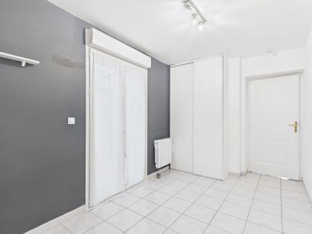 Appartement à louer, 3 pièces - Romilly-sur-Seine 10100 - Photo 5