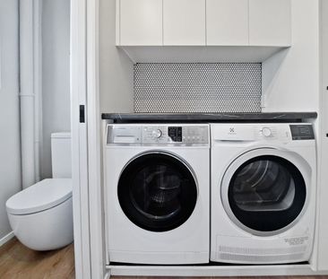 Townhouse Living - Photo 4