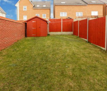 3 bedroom semi-detached house to rent - Photo 6