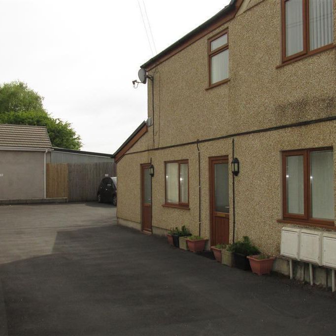 Glebe Road, Loughor, SWANSEA - Photo 1