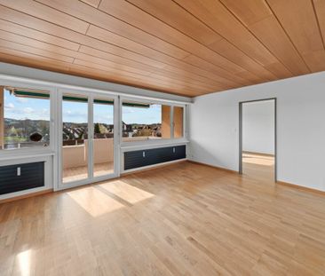 Helle, grosszügige 5-Zimmerwohnung zu vermieten - Foto 1