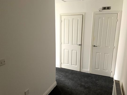 1 bedroom Flat for rent - Photo 1