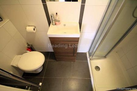 2 bedroom property to rent in Reading - Photo 4