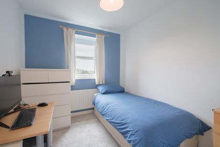 2 bedroom apartment to rent - Photo 4