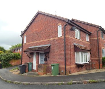 Perryfields Close, Redditch - Photo 3